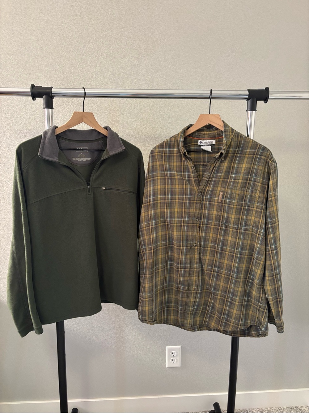 Columbia Olive Green Quarter-Zip Fleece & Plaid Button-Up Shirt Bundle